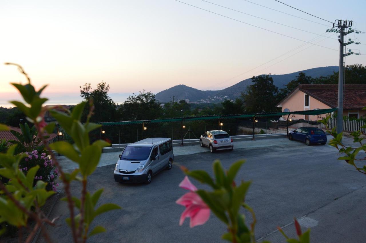 Hotel Ristorante Colleverde Santa Maria di Castellabate Exterior foto